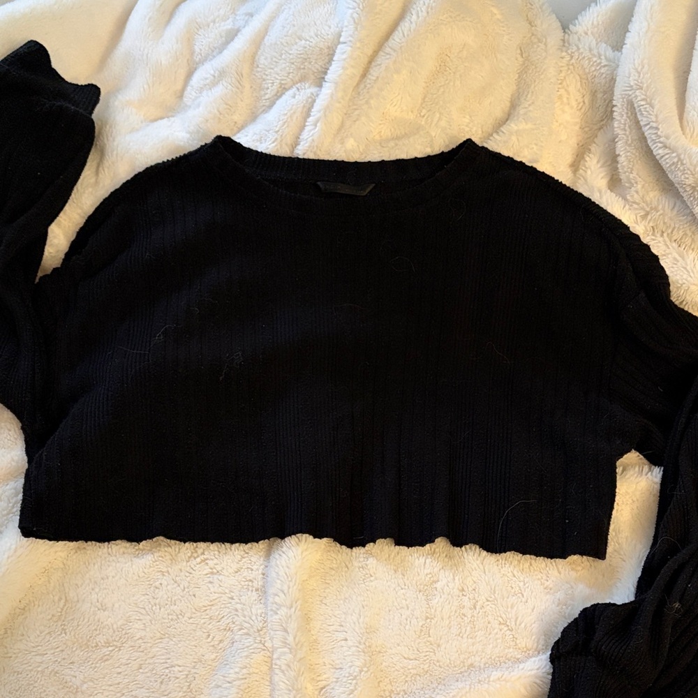 Black Cropped Sweater